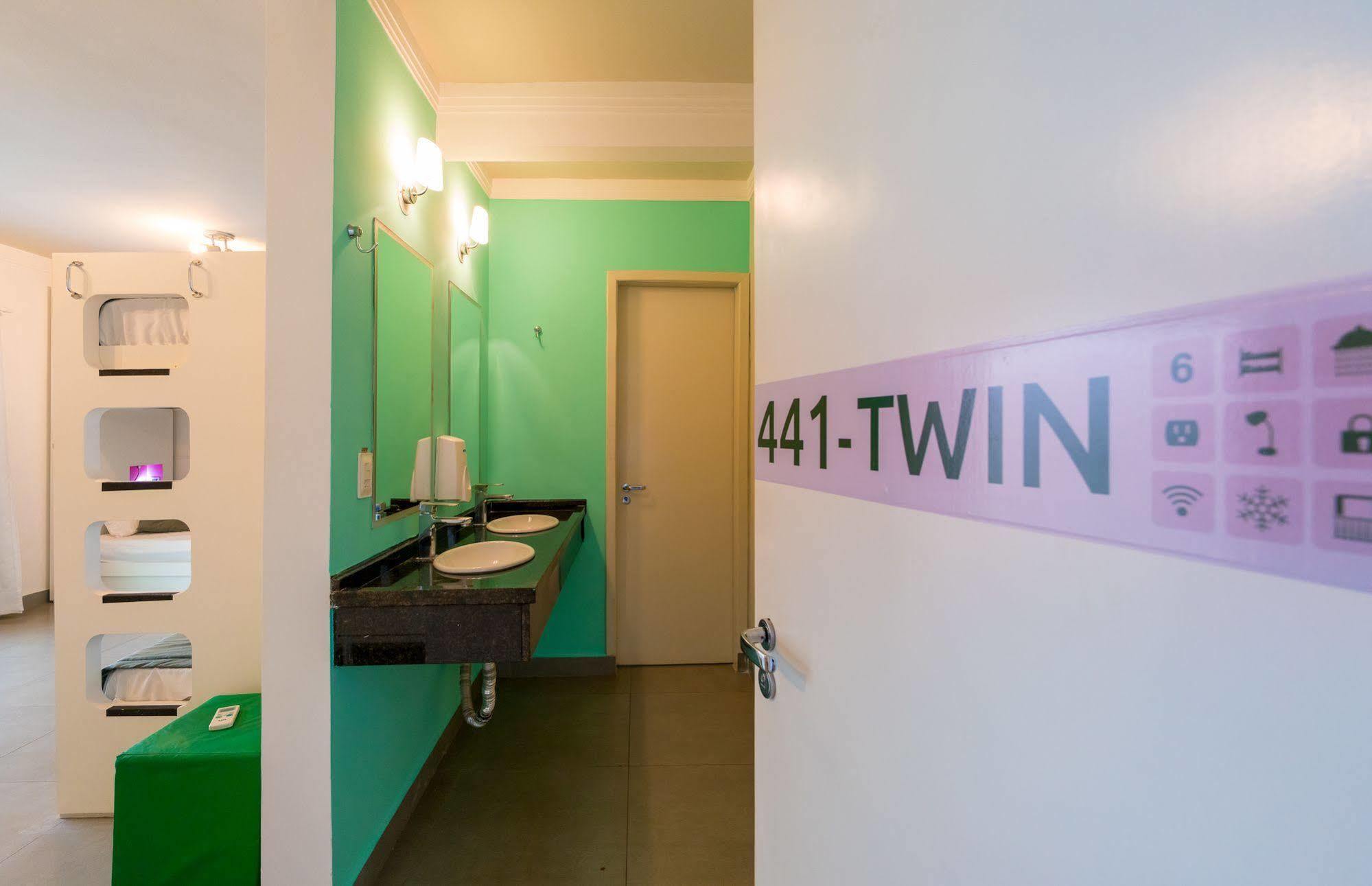 Concept Design Hostel & Suites Фос-ду-Іґуасу Екстер'єр фото