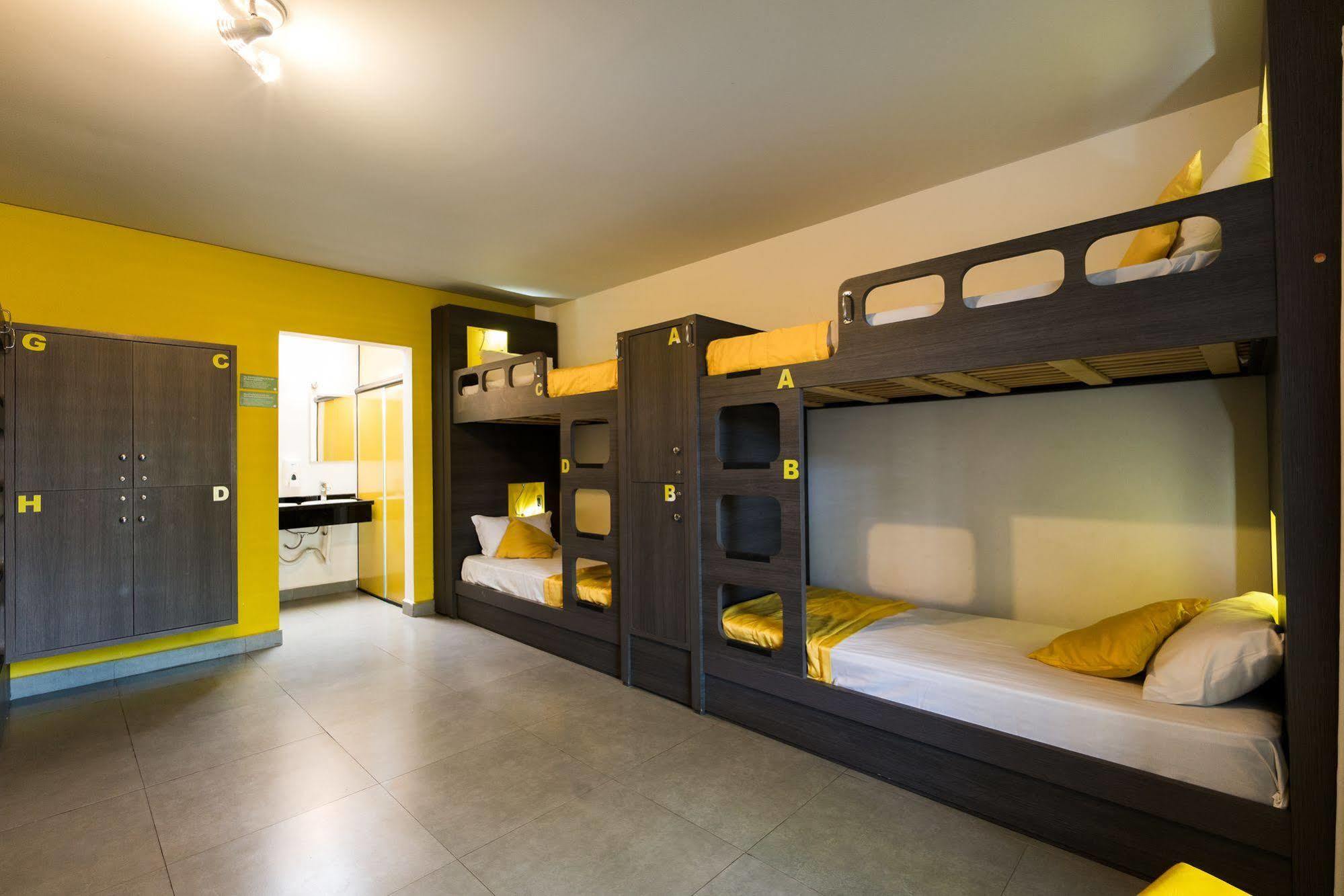 Concept Design Hostel & Suites Фос-ду-Іґуасу Екстер'єр фото